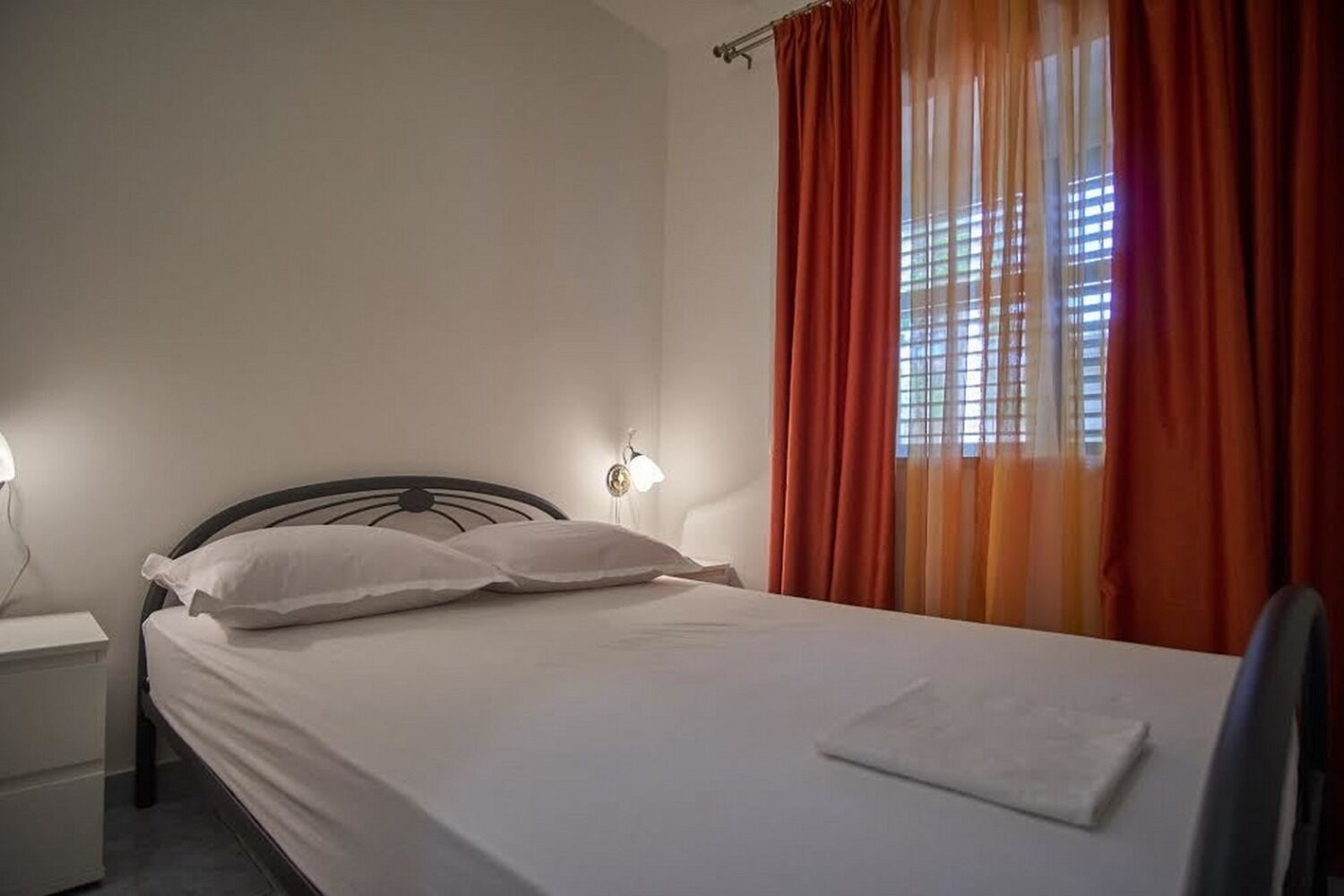 Apartments Ivan 10172-A2