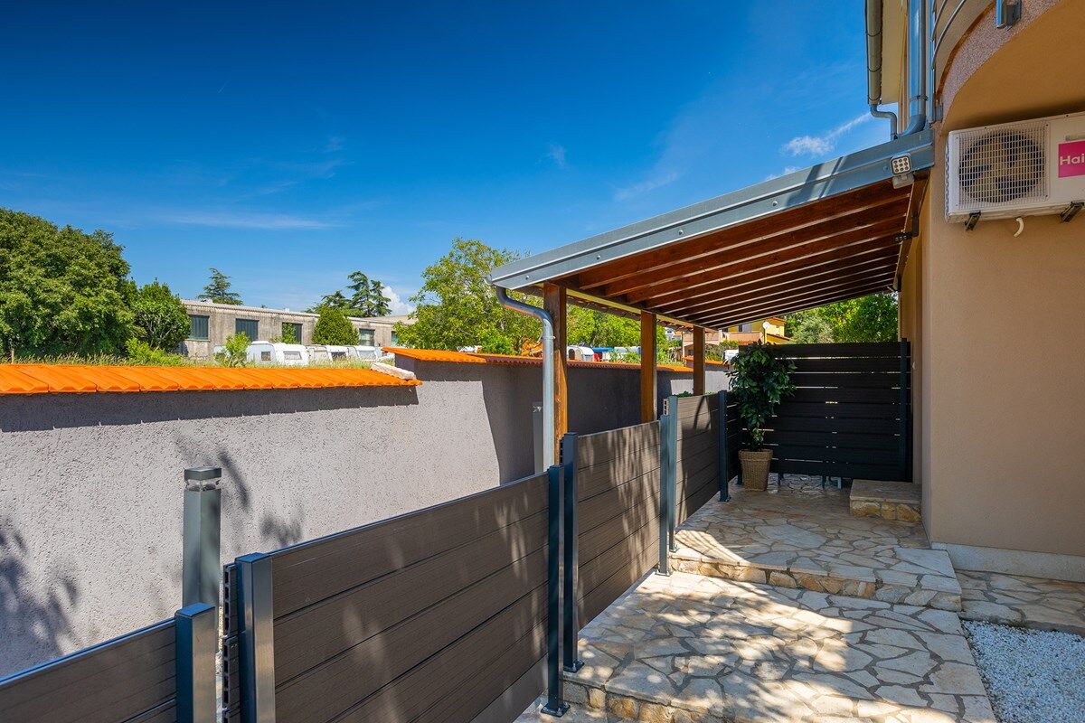 Villa Lara 1 74282-K1
