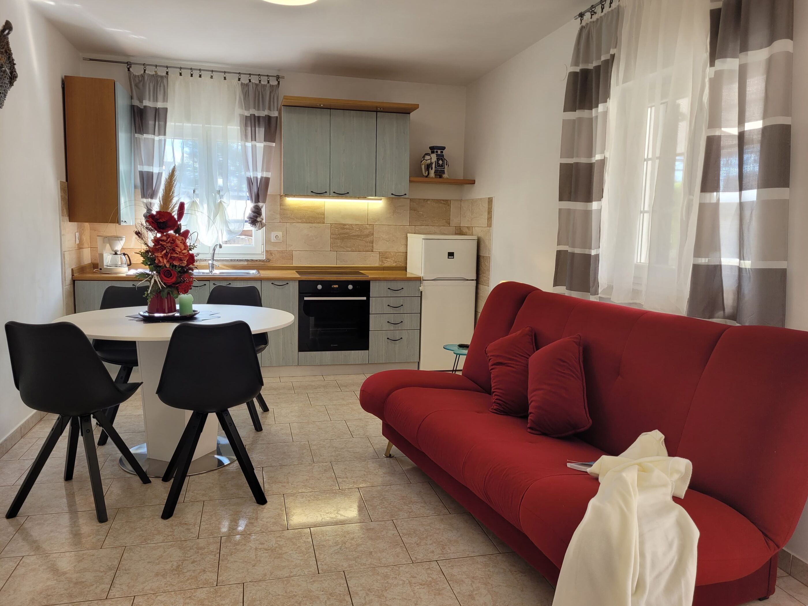 Apartments Silvijo 94090-A1