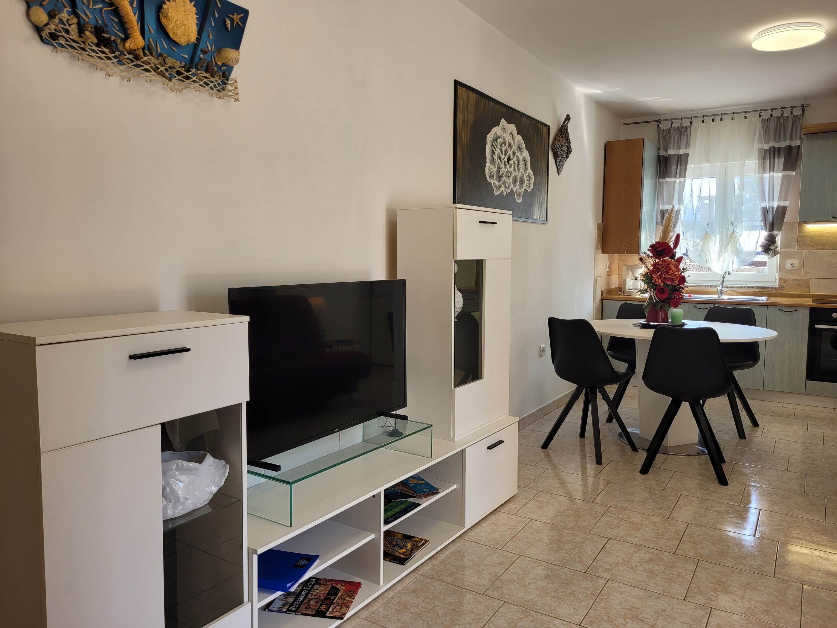 Apartments Silvijo 94090-A1