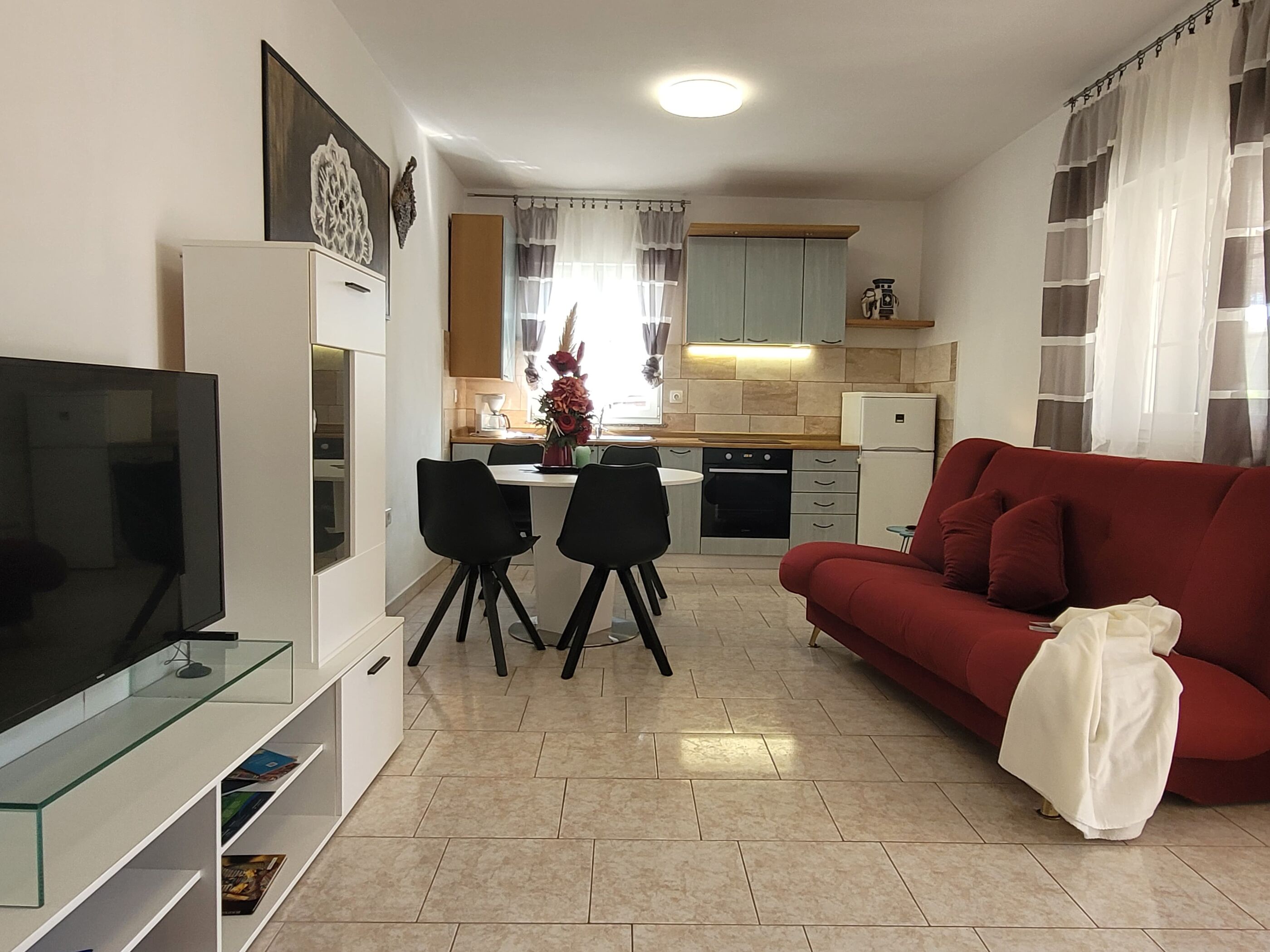 Apartments Silvijo 94090-A1