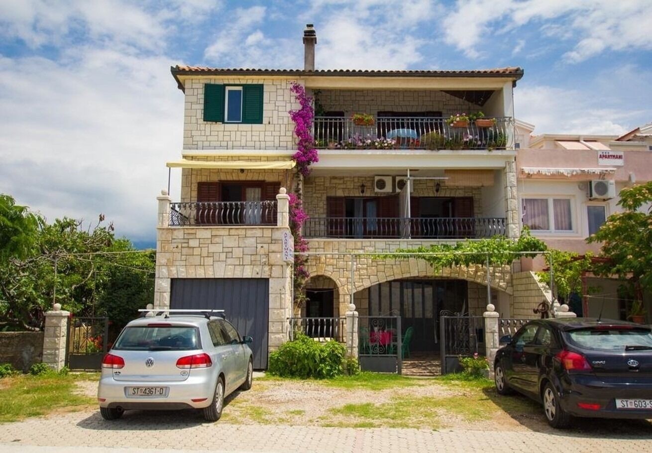 Apartments Juri 10209-A8