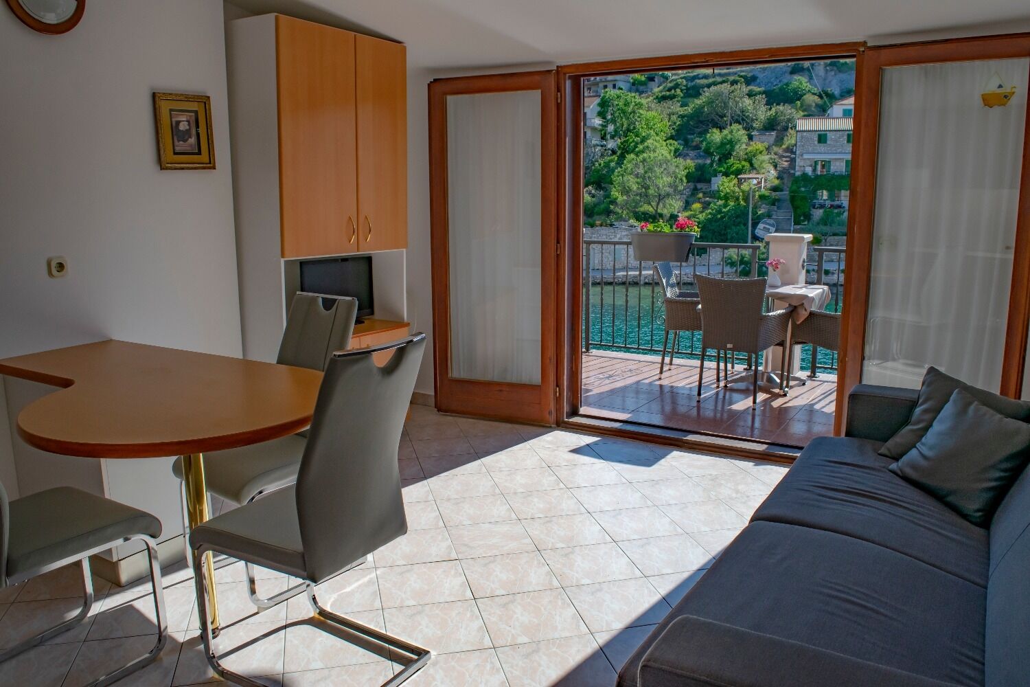 Apartments Daira 102041-A2