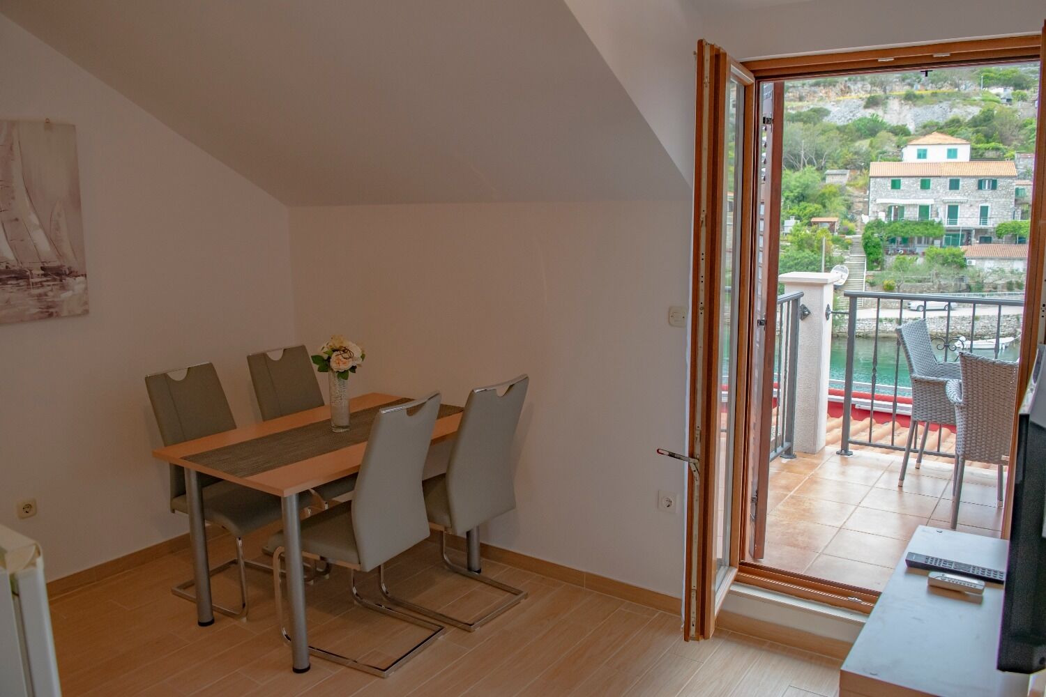 Apartments Daira 102041-A3