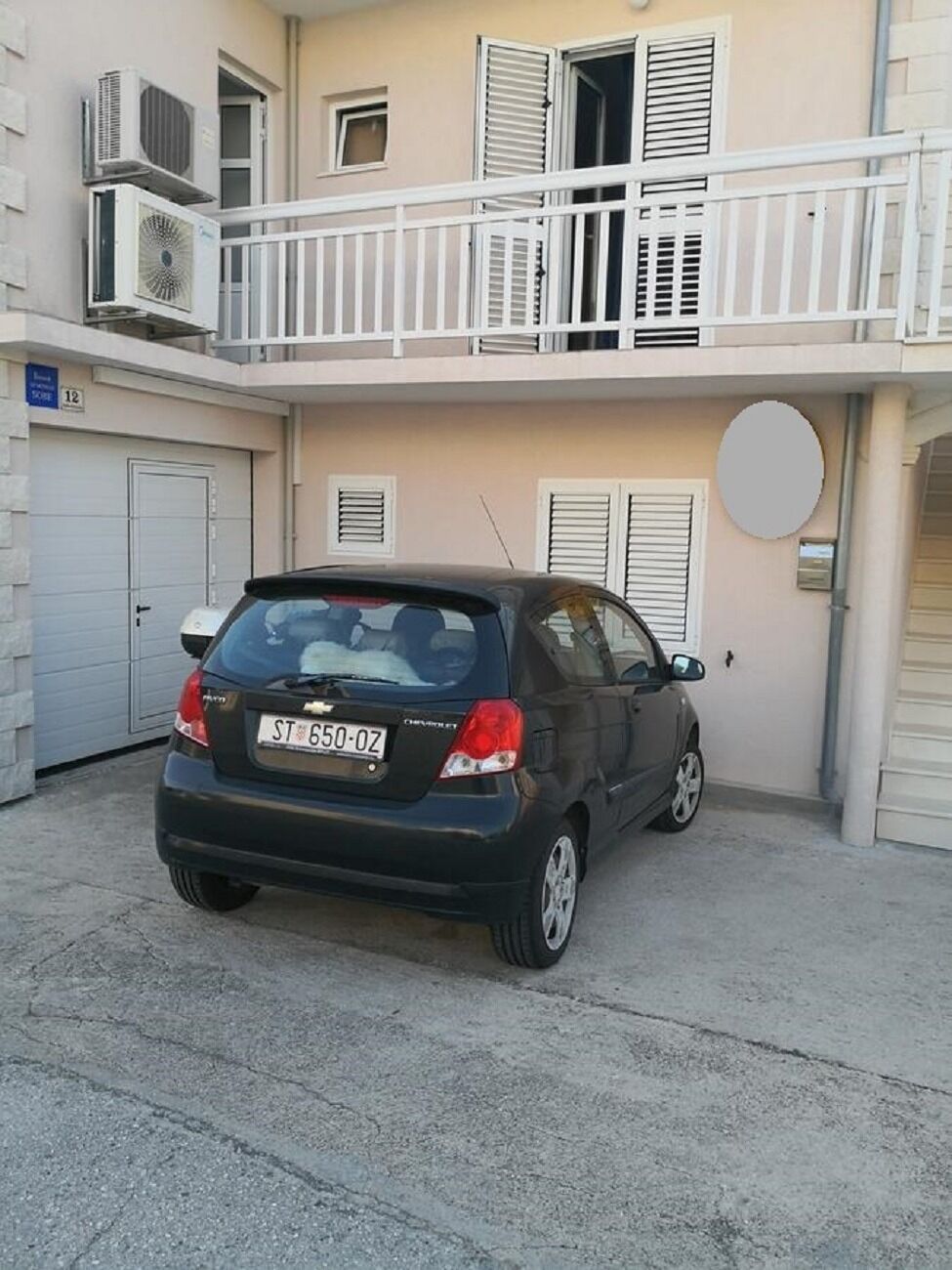 Apartments and Room Dar 102071-A1