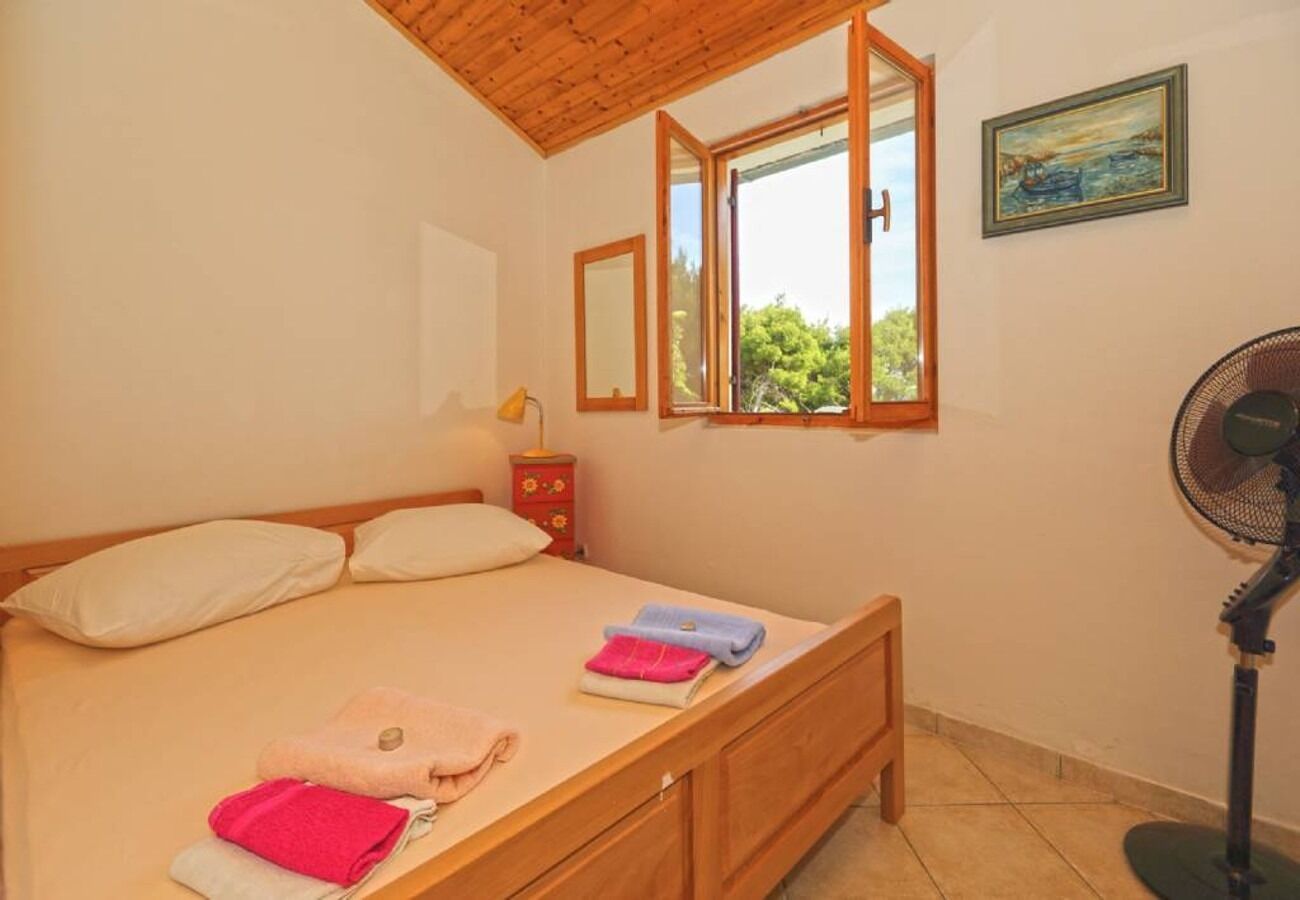 Apartments Josip 102081-A6