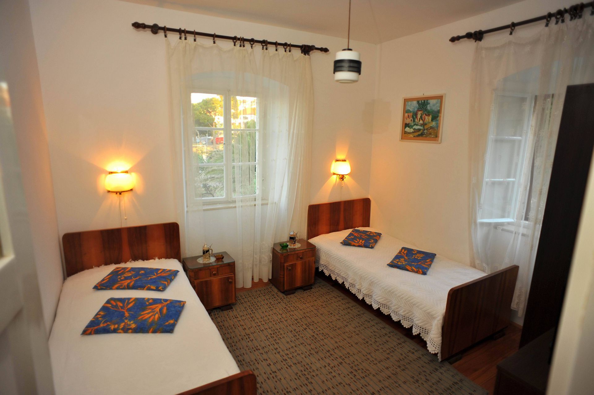 Apartments Piv 102111-A2