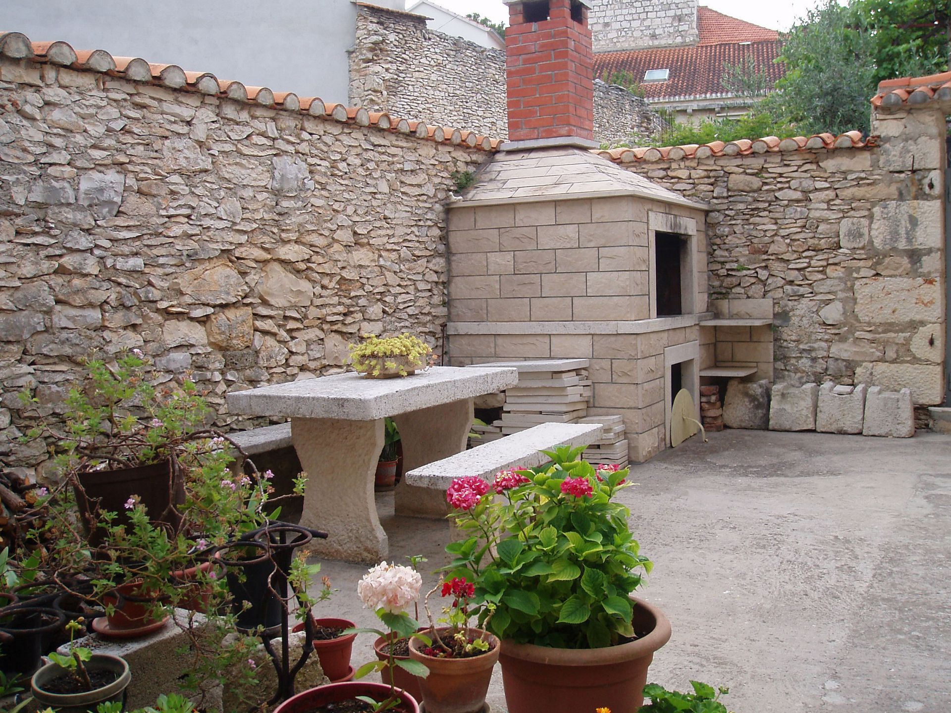 Apartments Piv 102111-A3