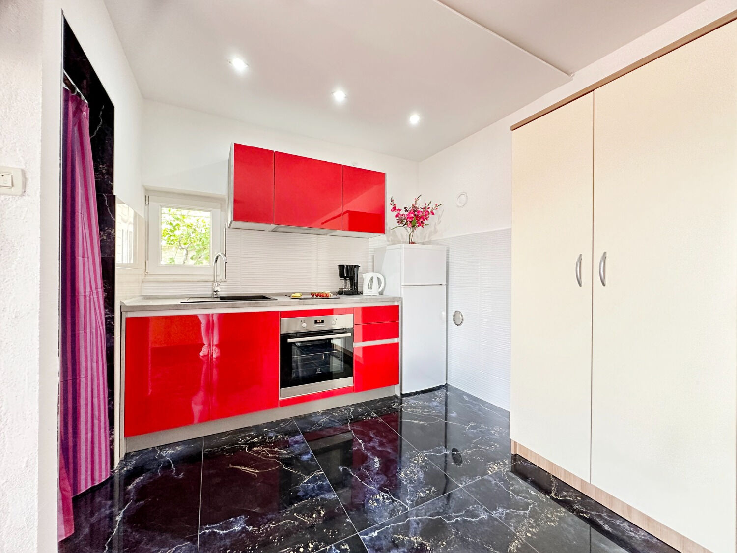 Apartments Vini 102141-A1