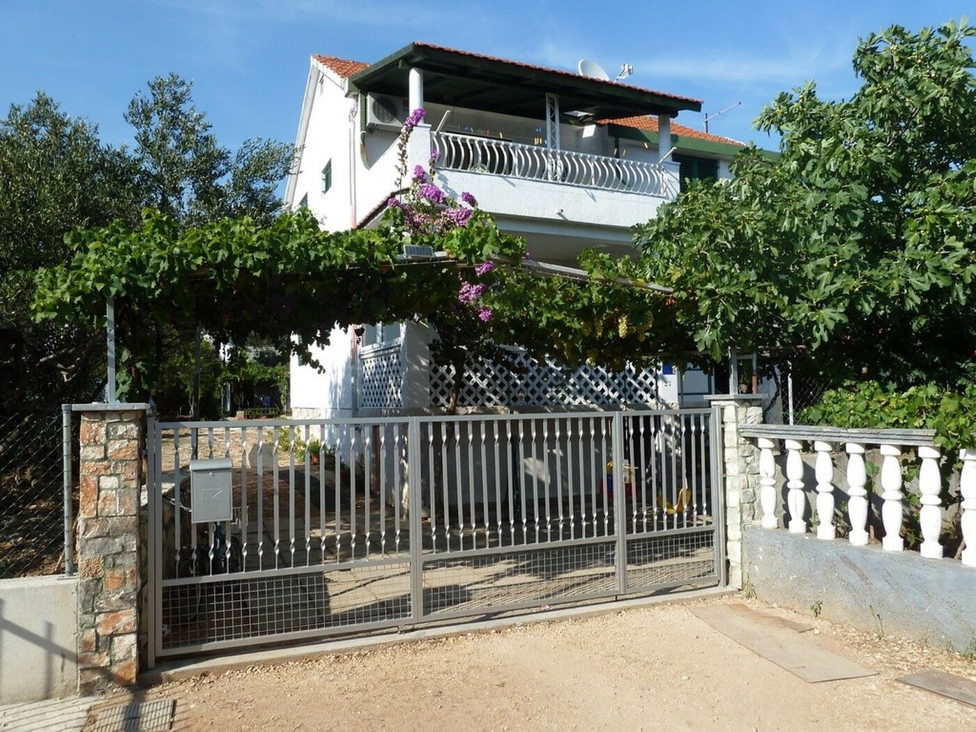 Apartments Maja 102161-A1