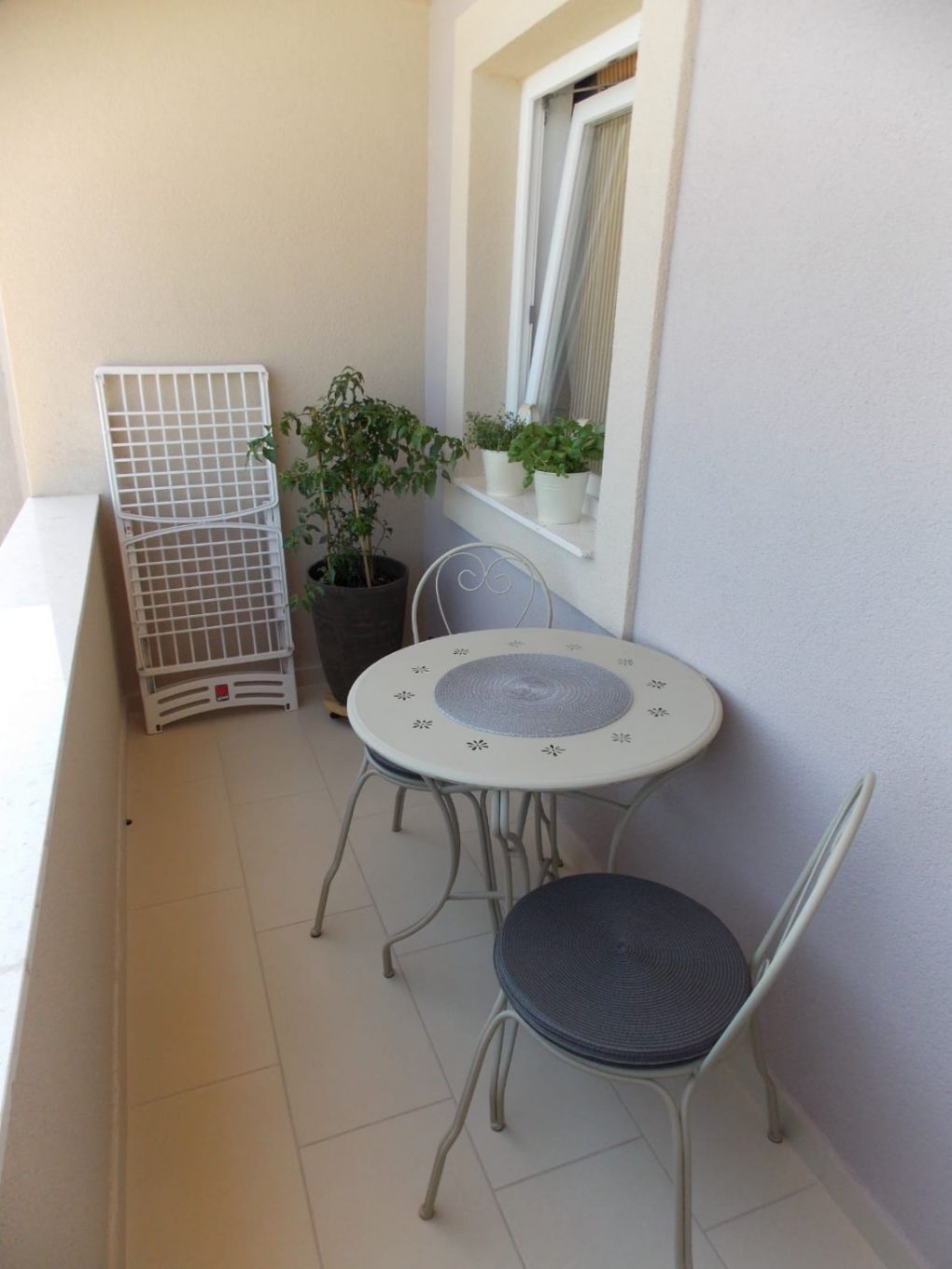 Apartments Vale 102201-A1