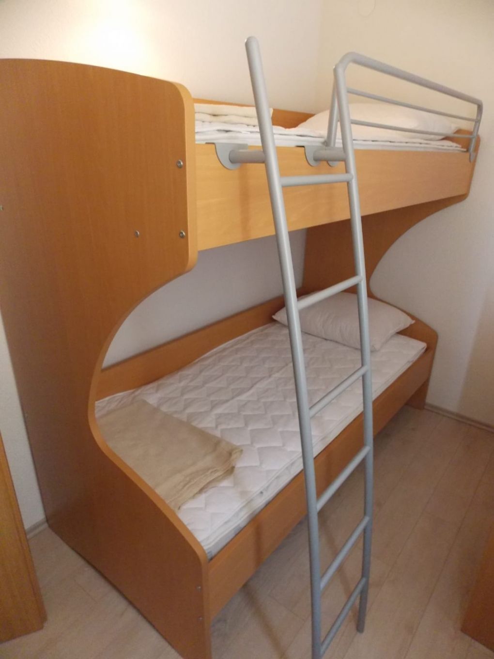 Apartments Vale 102201-A2