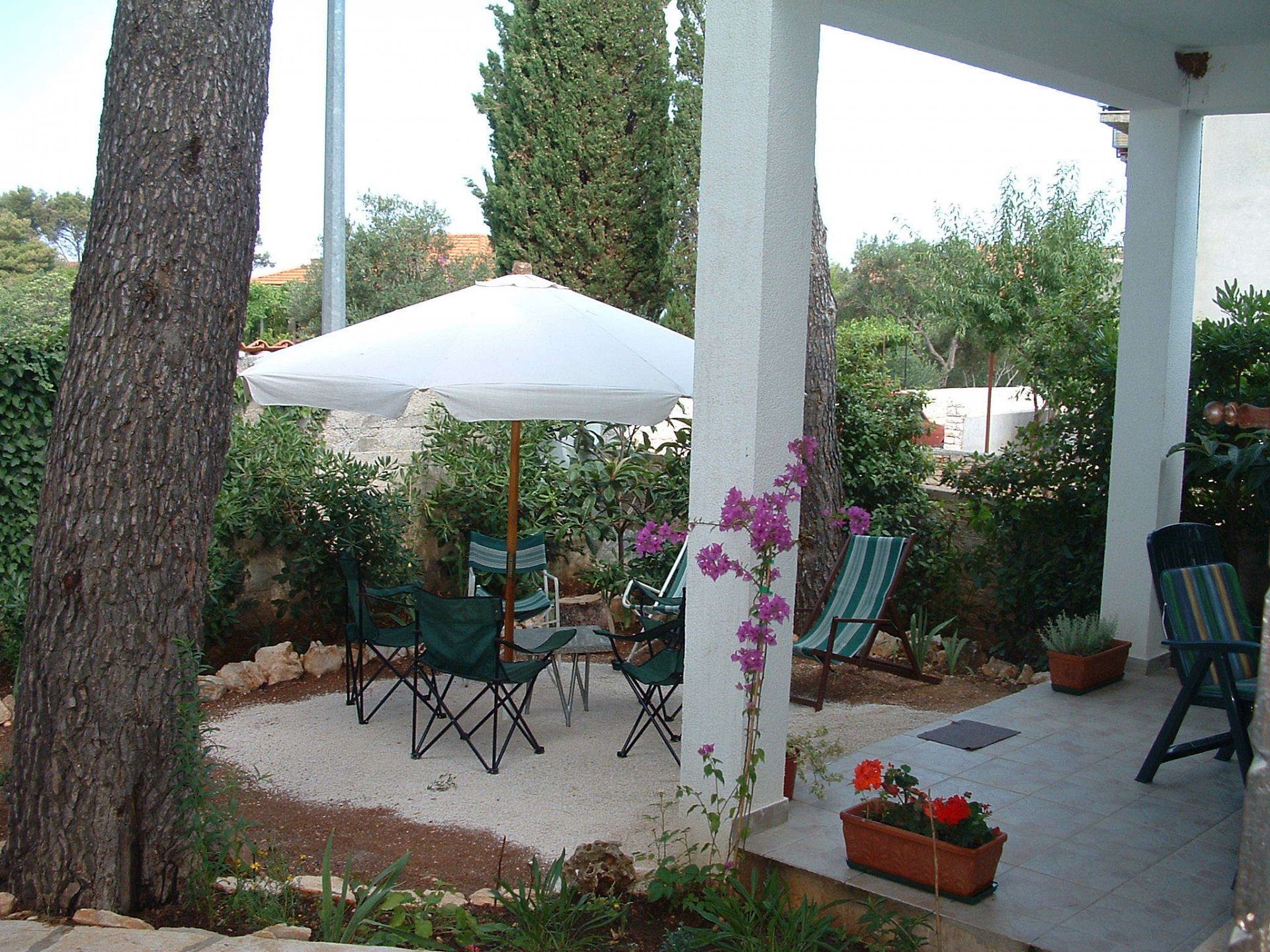 Apartments Dinka 10225-A1