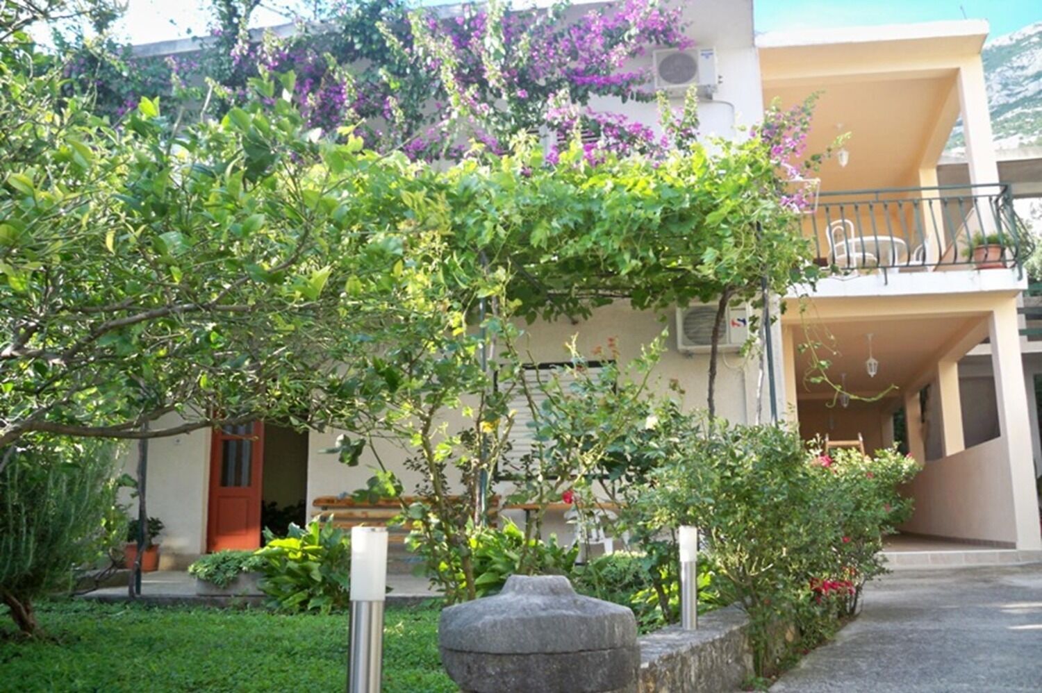 Apartments Sini 10227-A4