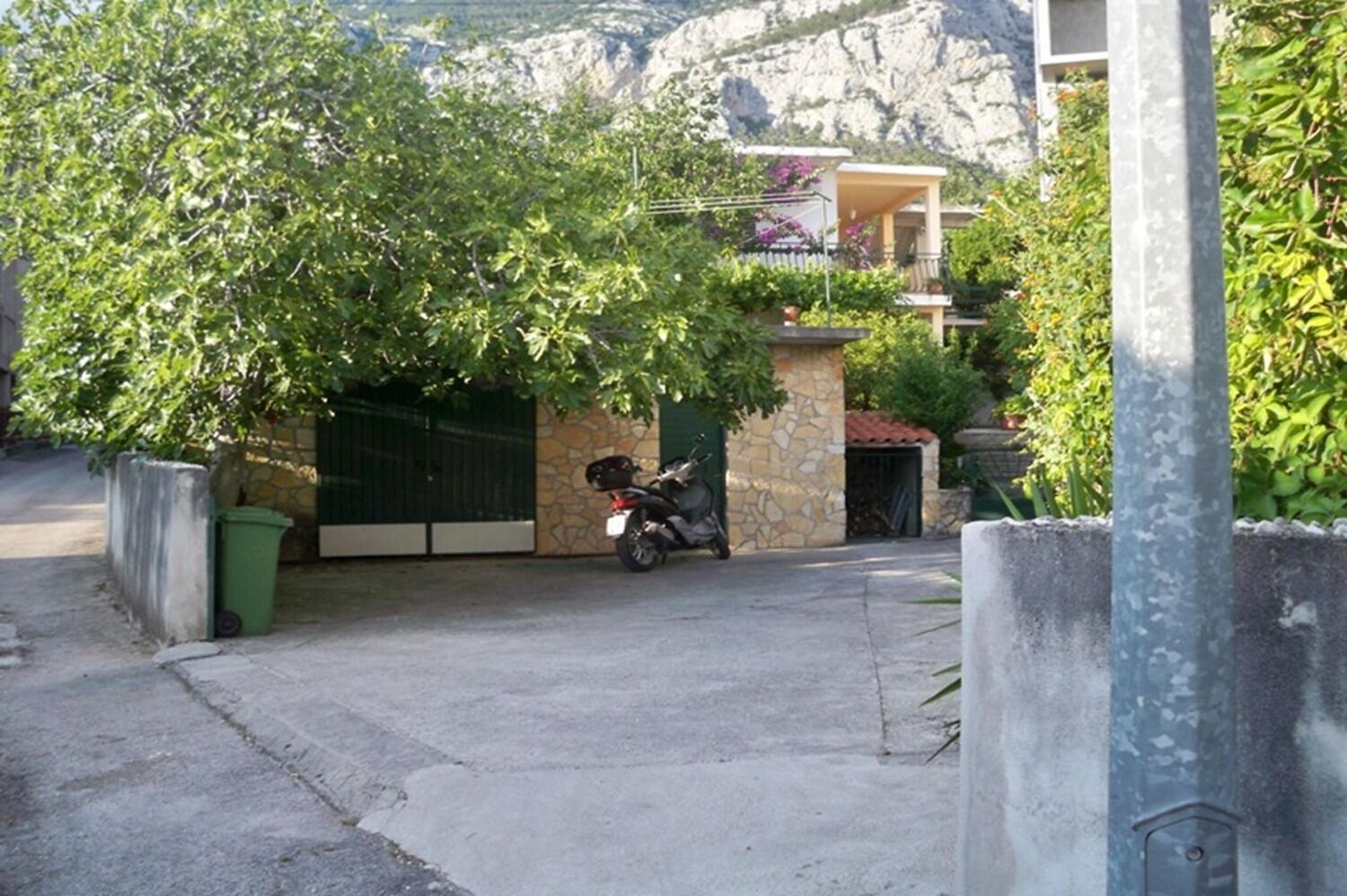 Apartments Sini 10227-A4