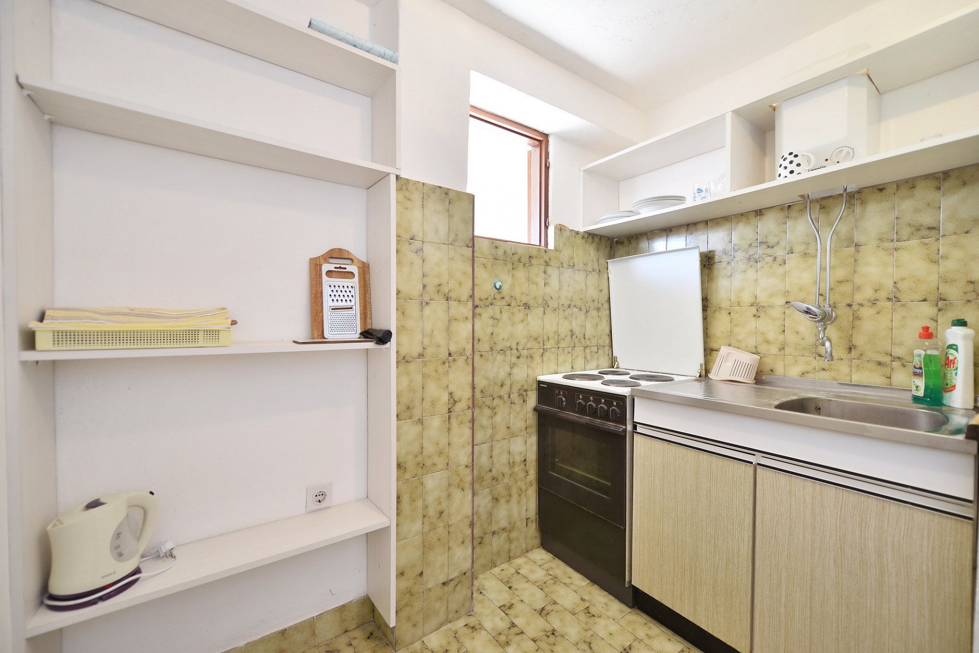 Apartments Goran 102271-A1