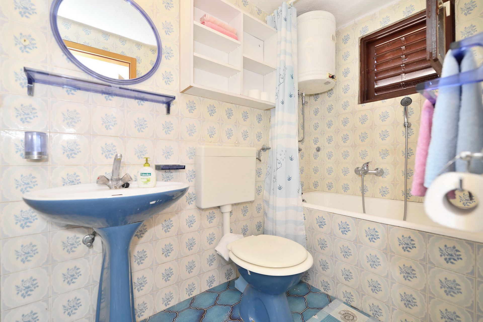 Apartments Goran 102271-A1
