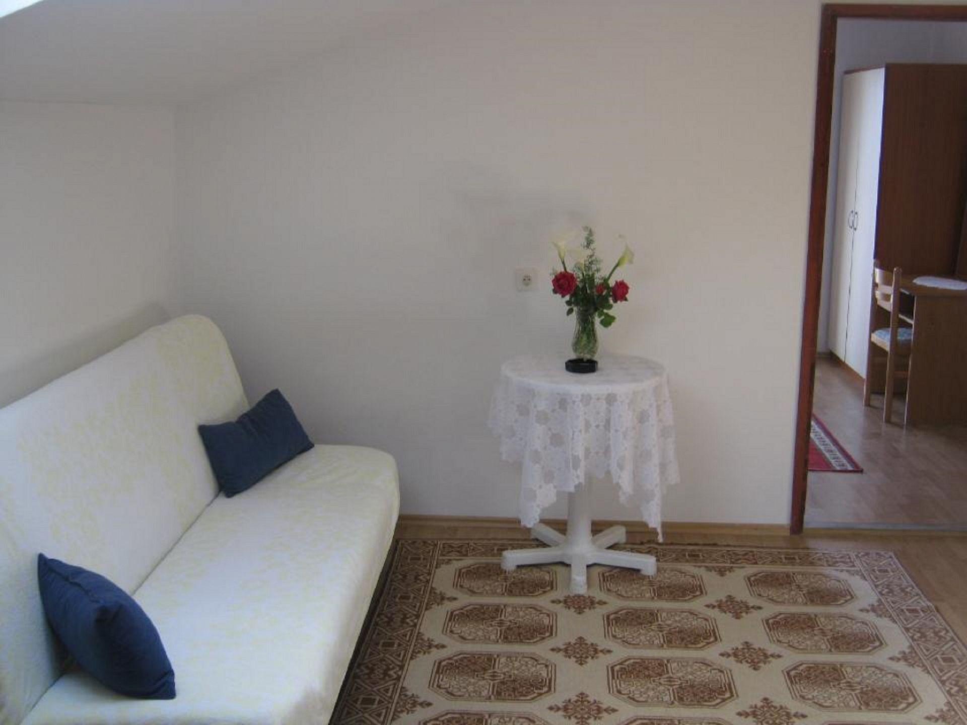 Apartments Nik 102311-A1