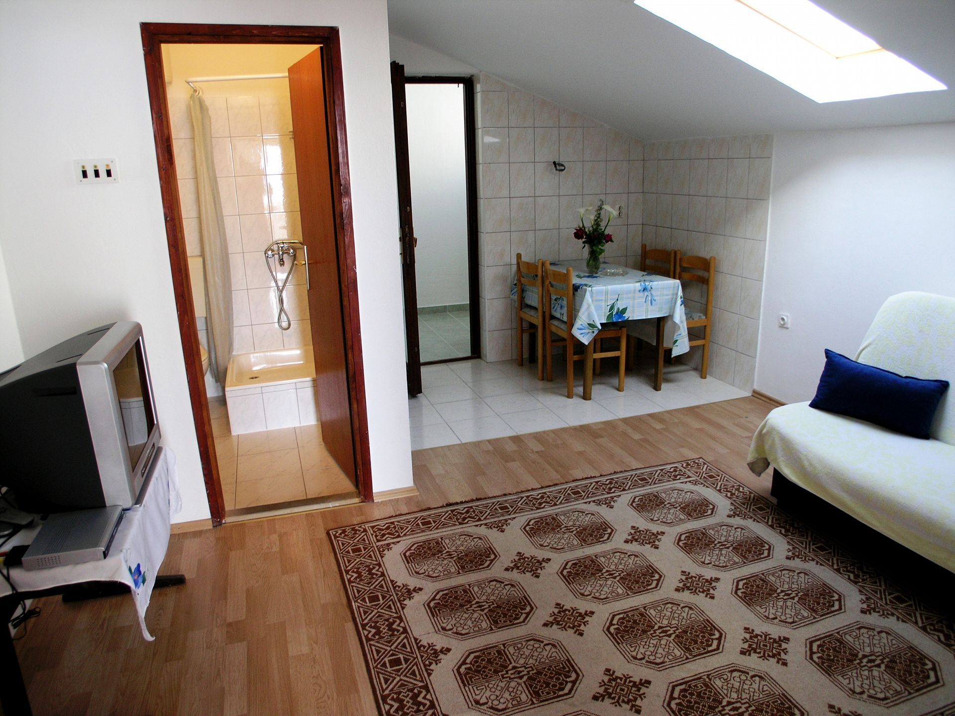 Apartments Nik 102311-A1