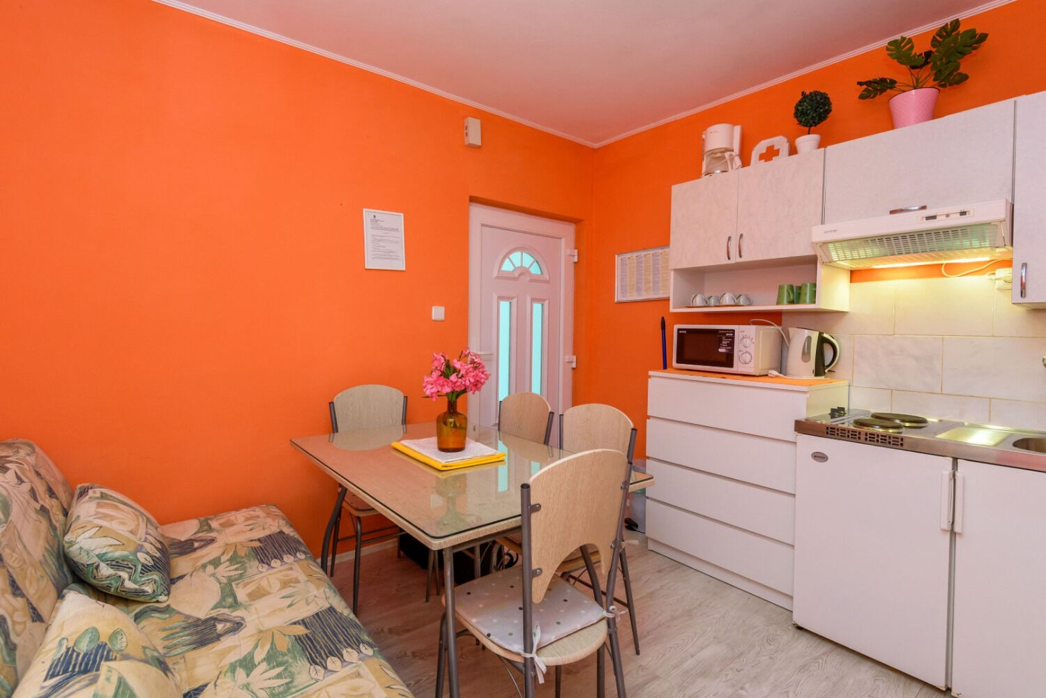 Apartments Goge 102321-A1