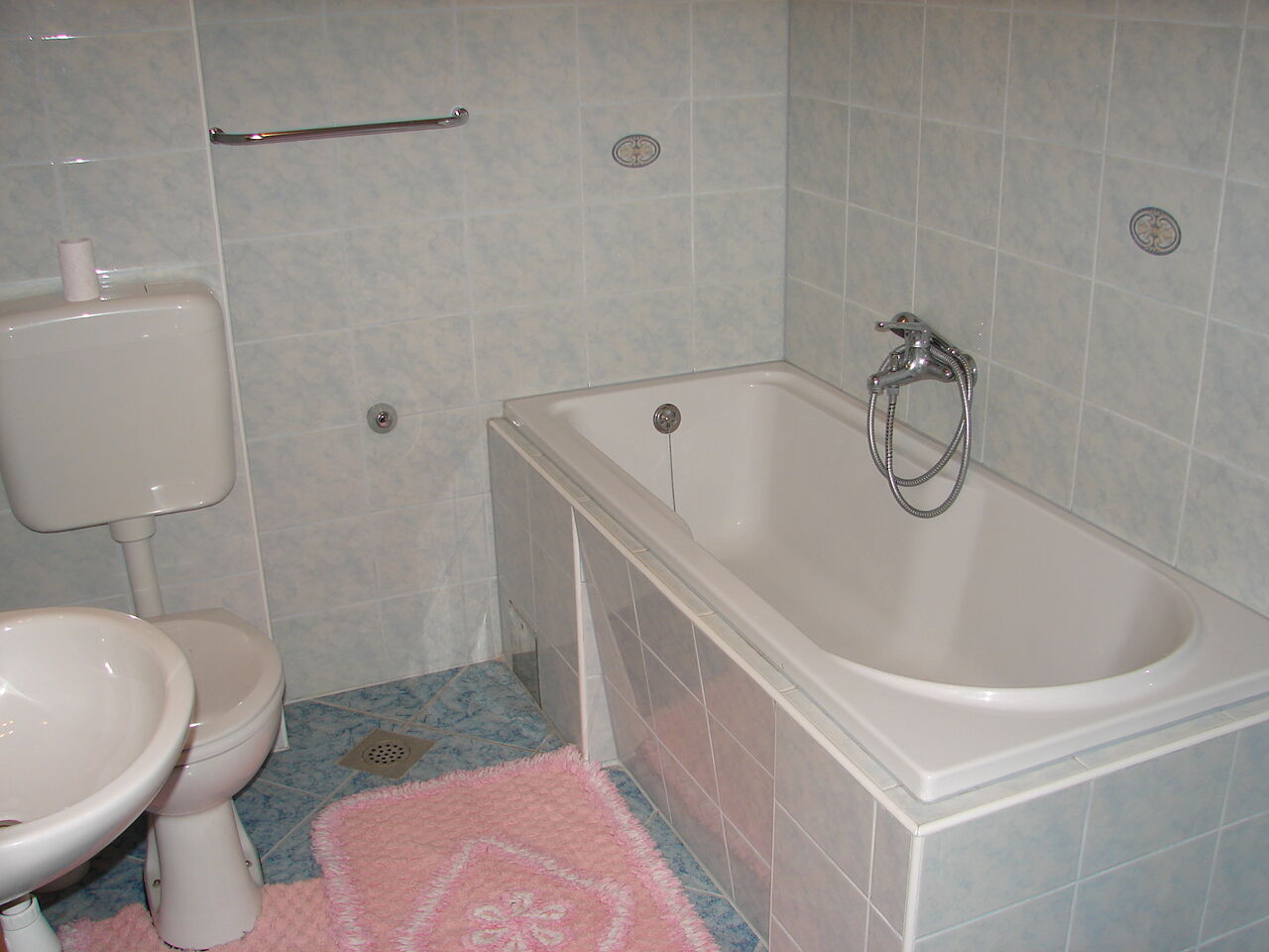 Apartments Tone 102341-A1