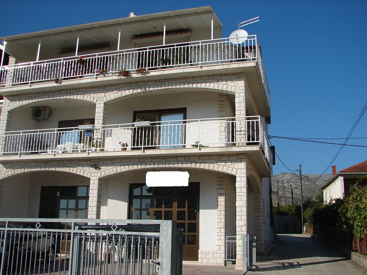 Apartments Tone 102341-A1