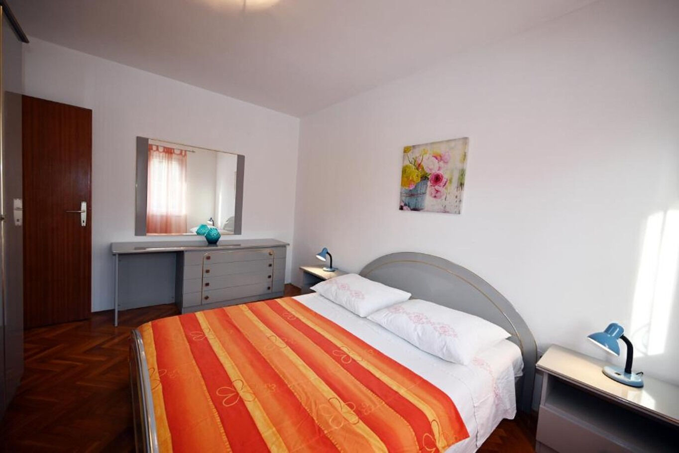 Apartment Mihovilovic 102361-A2