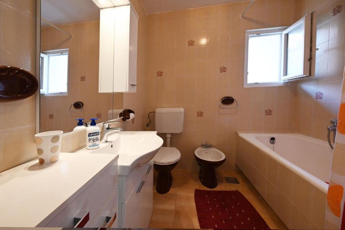 Apartment Mihovilovic 102361-A2
