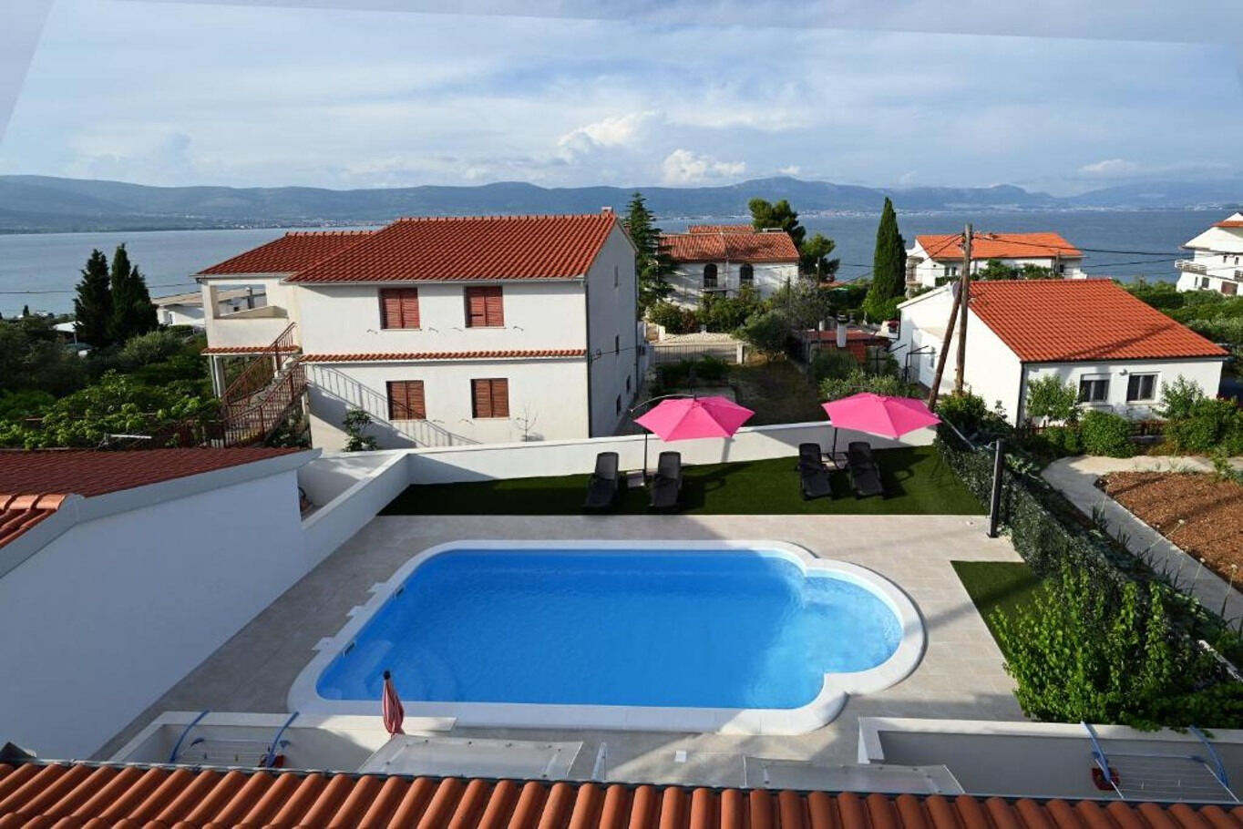 Apartment Mihovilovic 102361-A3