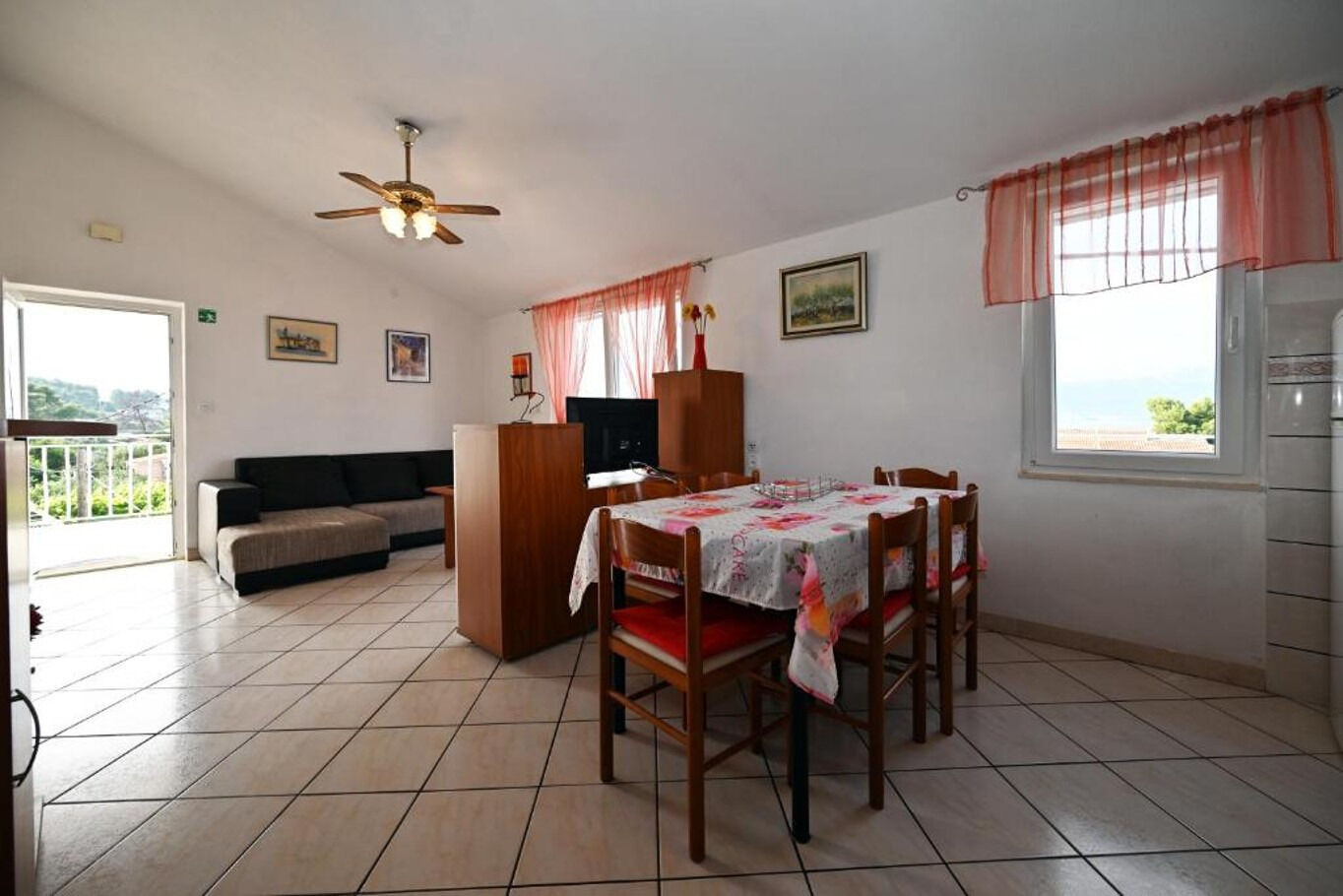 Apartment Mihovilovic 102361-A3