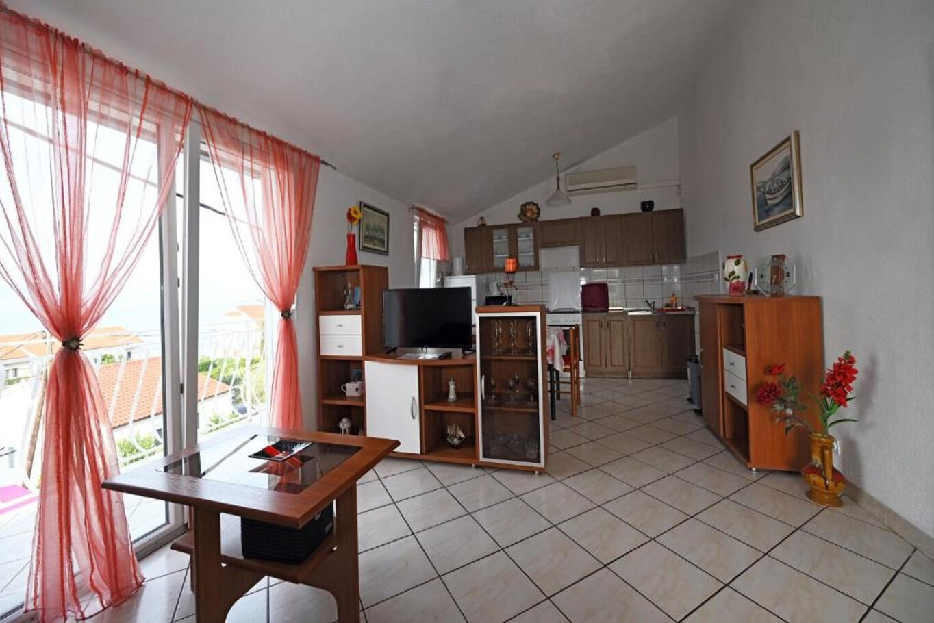 Apartment Mihovilovic 102361-A3
