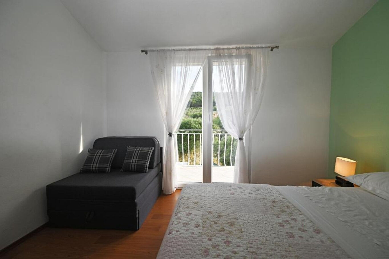 Apartment Mihovilovic 102361-A3