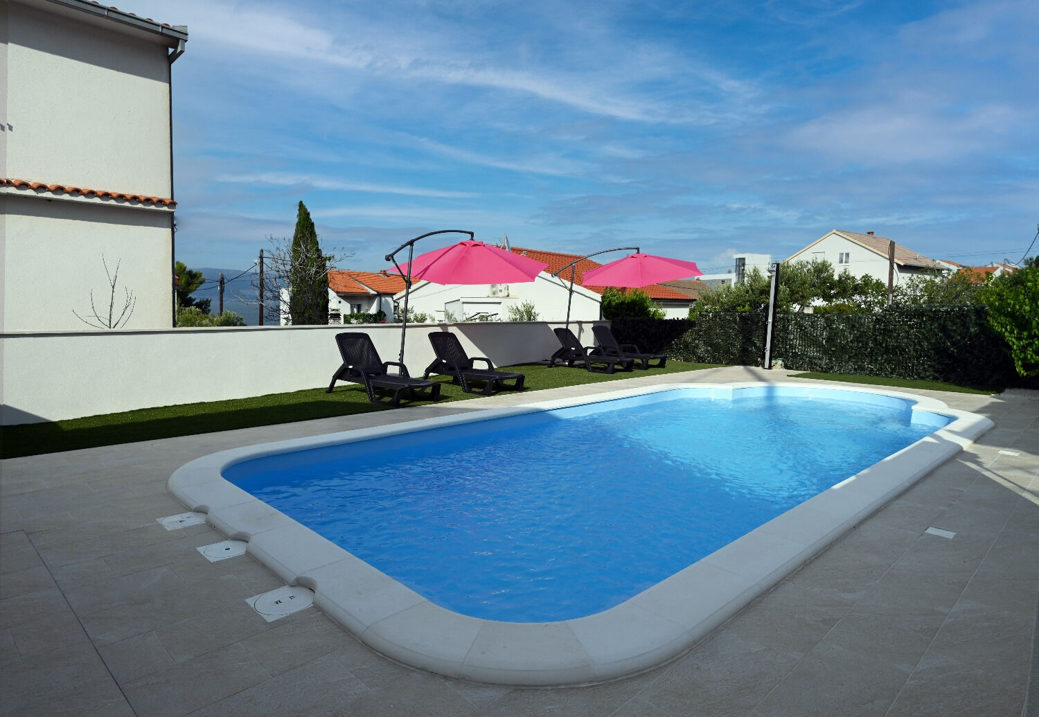 Apartment Mihovilovic 102361-A1