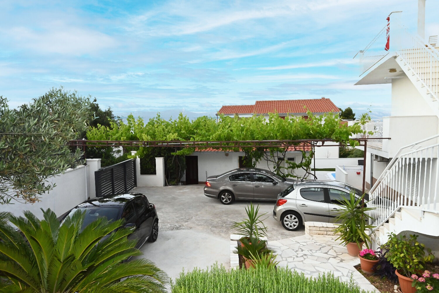 Apartment Mihovilovic 102361-A1
