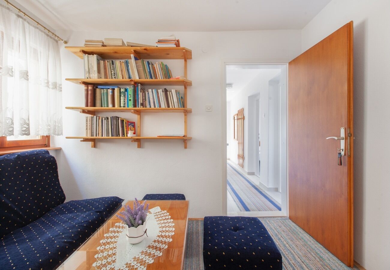Apartment Ante M 10242-A1