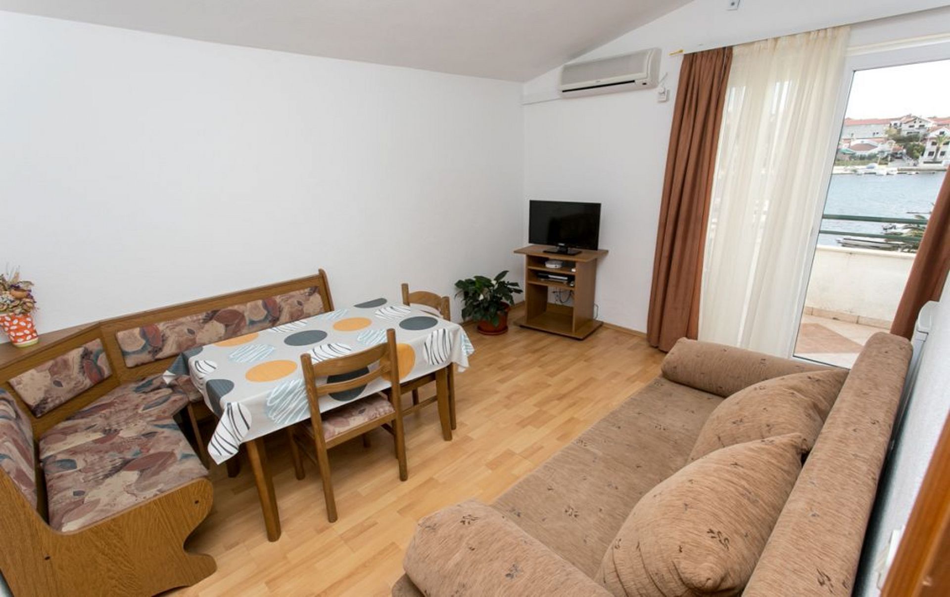 Apartment Mare 10243-A4