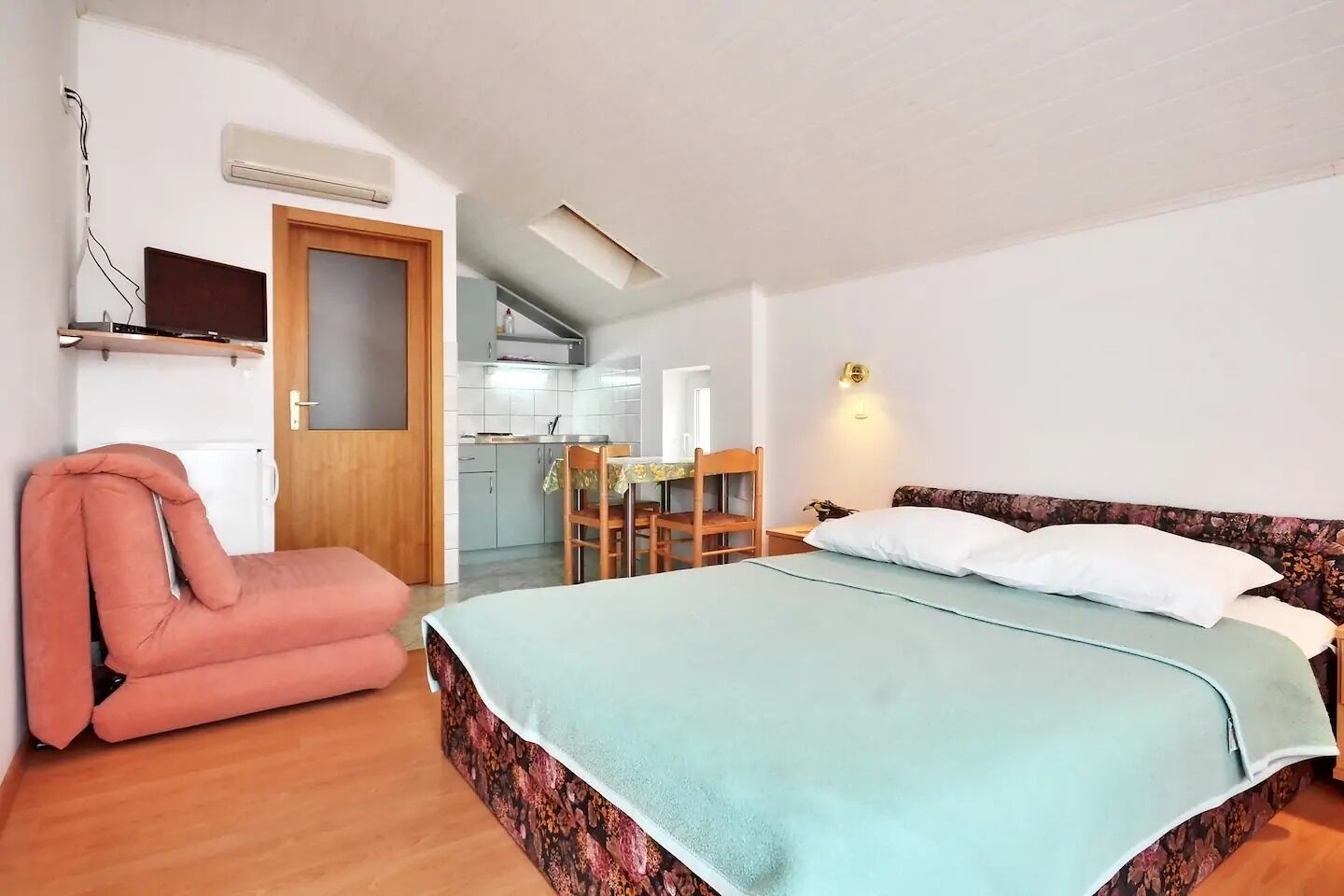 Apartment Toma 10246-A4