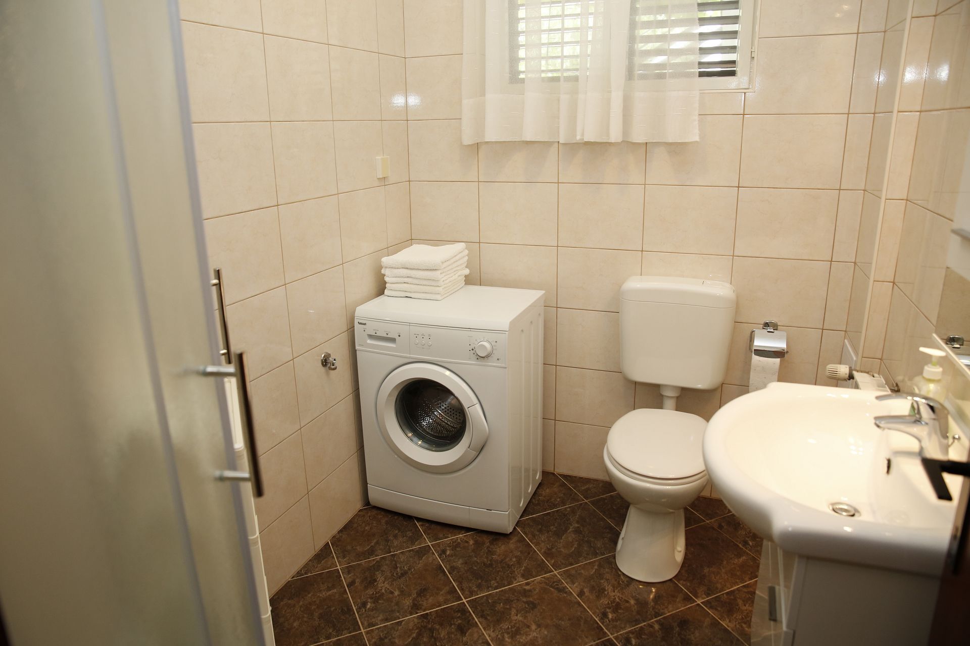 Apartments Araz 10253-A1