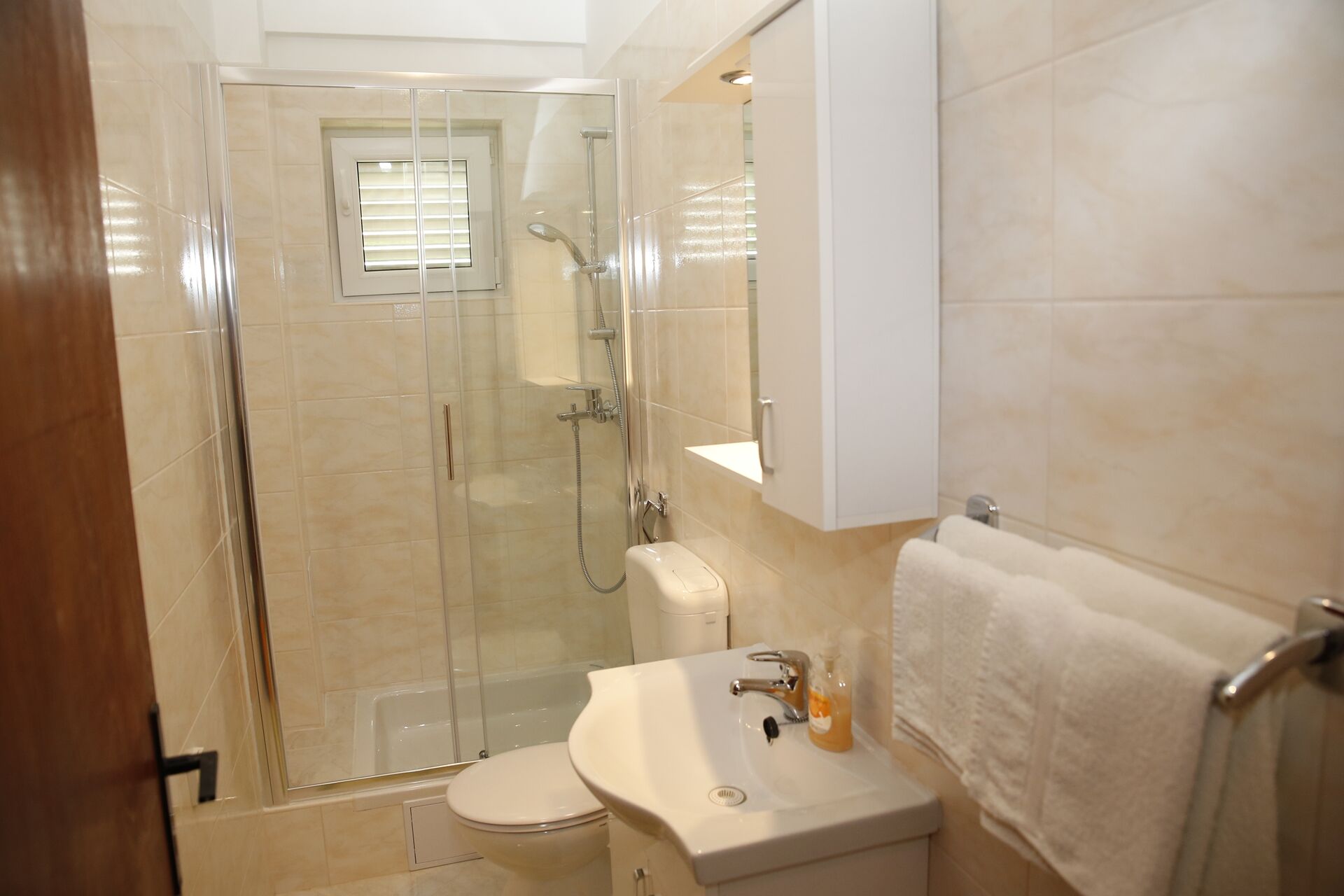 Apartments Araz 10253-A2