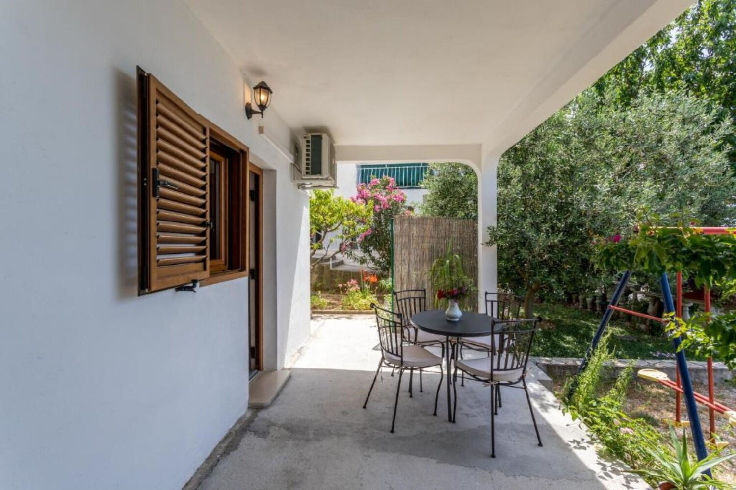 Apartments Nina 10258-A1