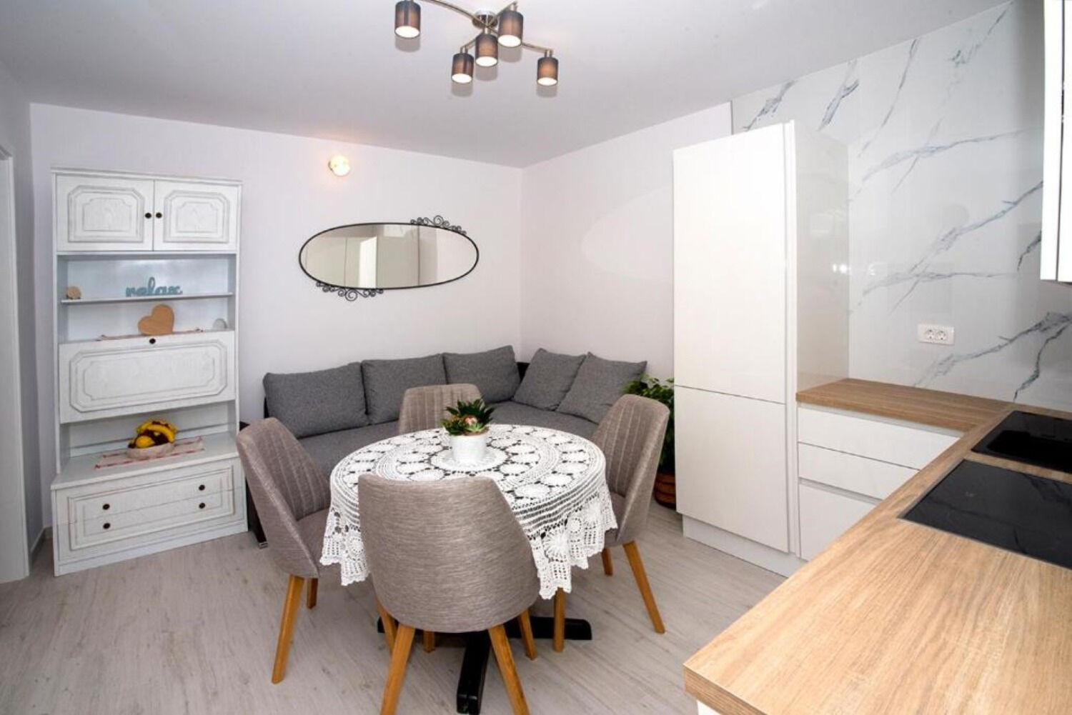 Apartments Nina 10258-A2