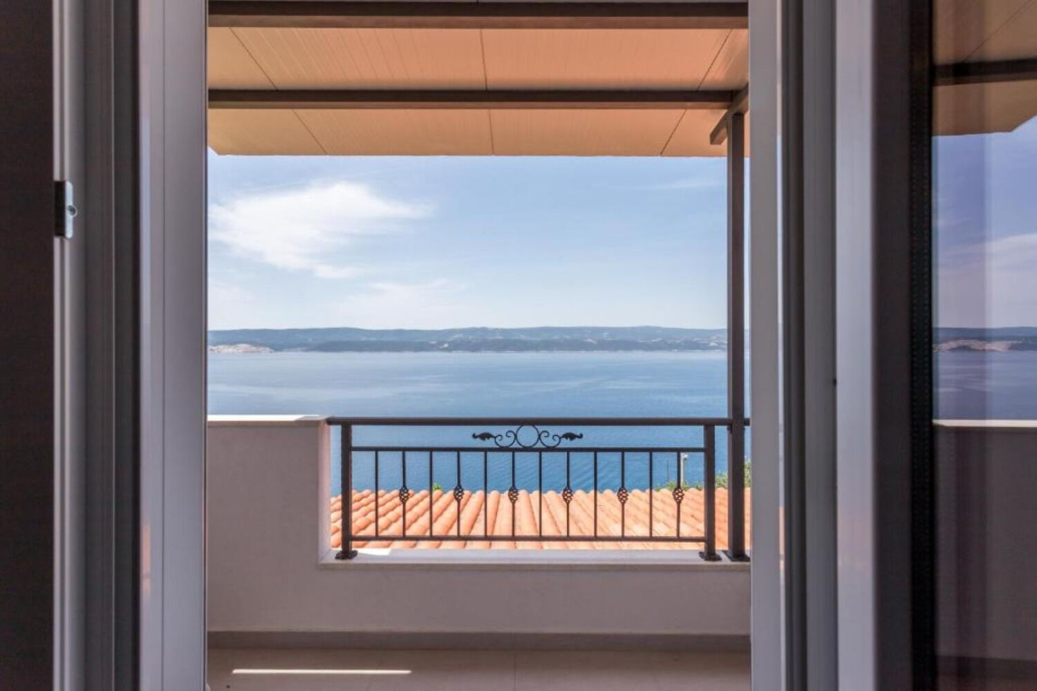 Apartments Nina 10258-A3