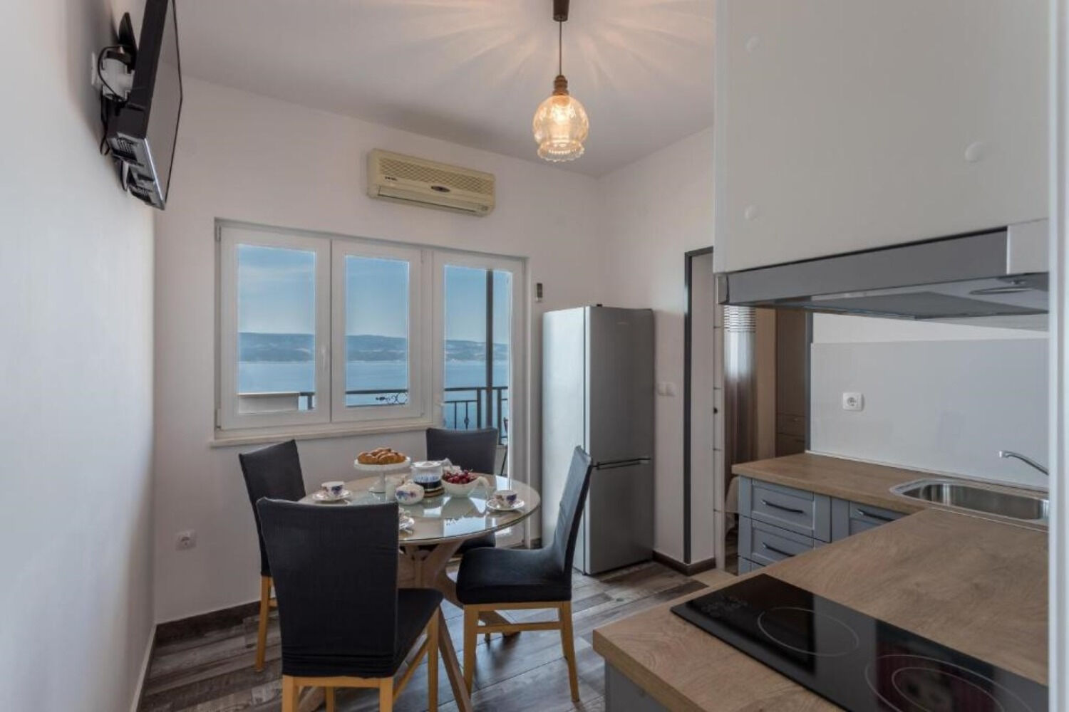 Apartments Nina 10258-A3