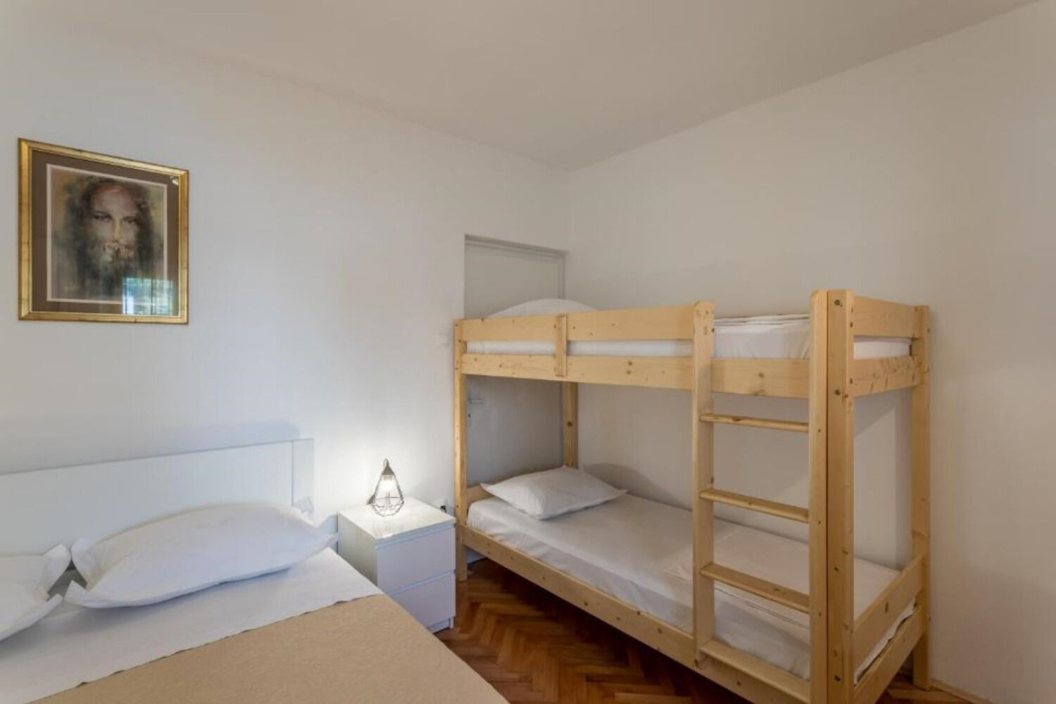 Apartments Nina 10258-A3