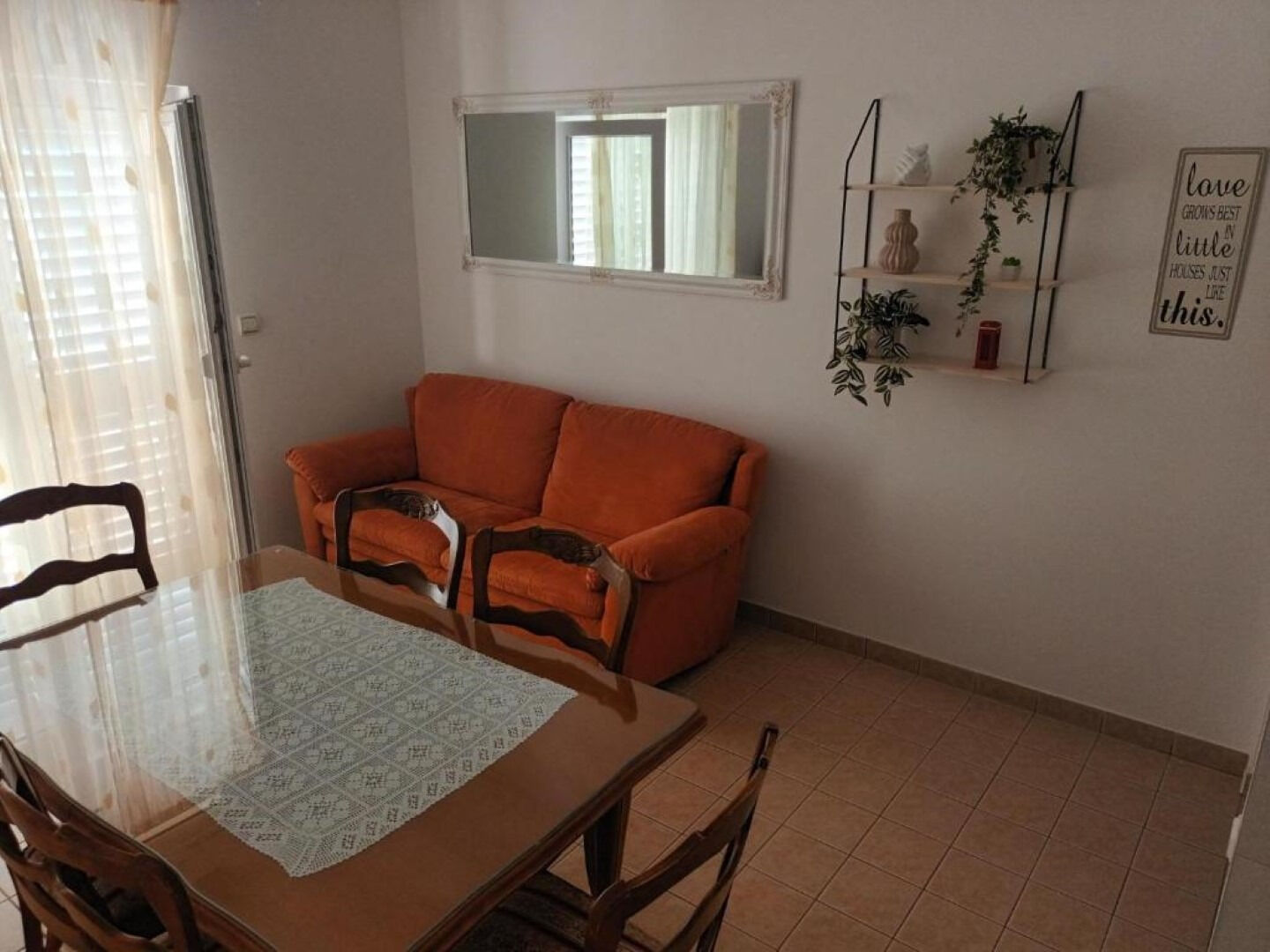 Apartments Nina 10258-A5