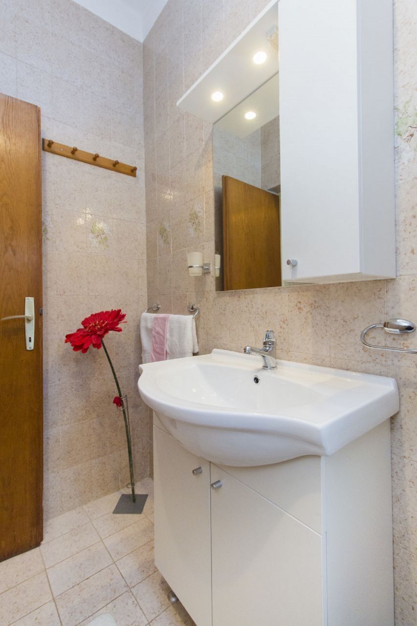 Apartments Vinko 102521-A1