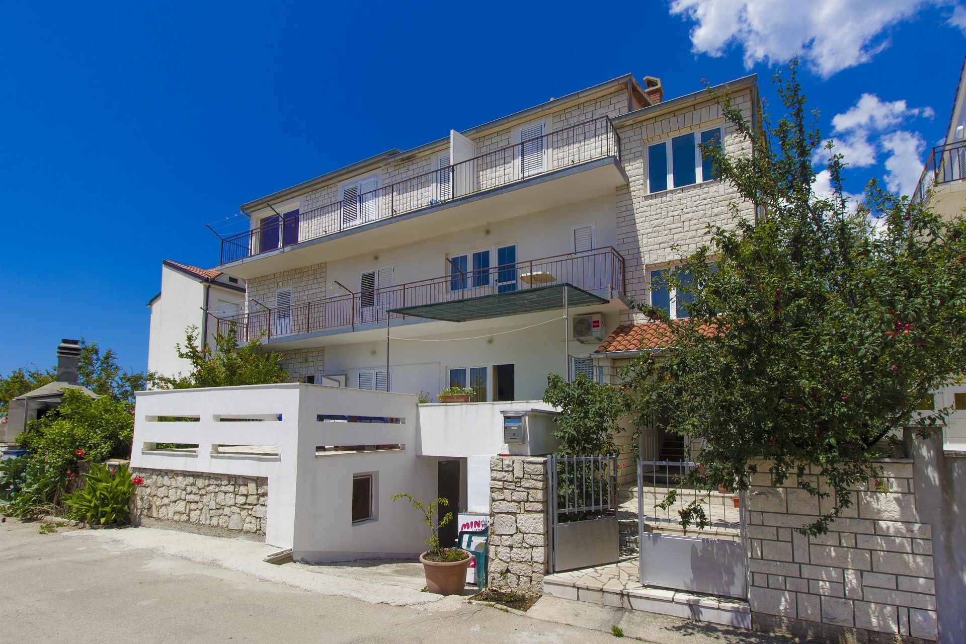 Apartments Vinko 102521-A2