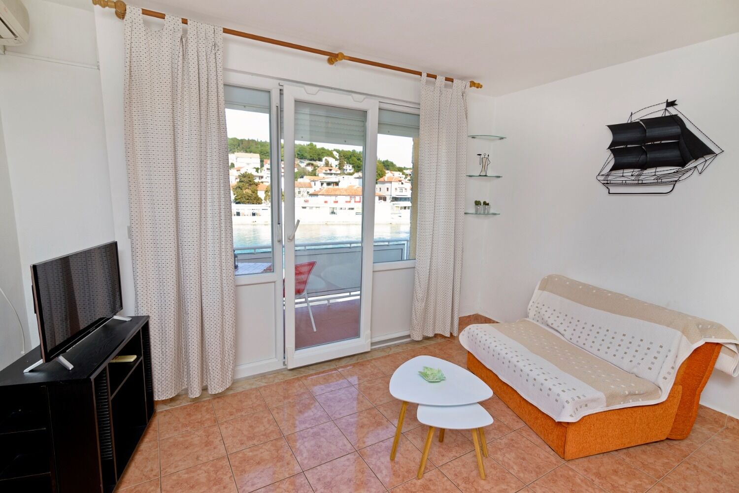 Apartments Ive 102551-A1