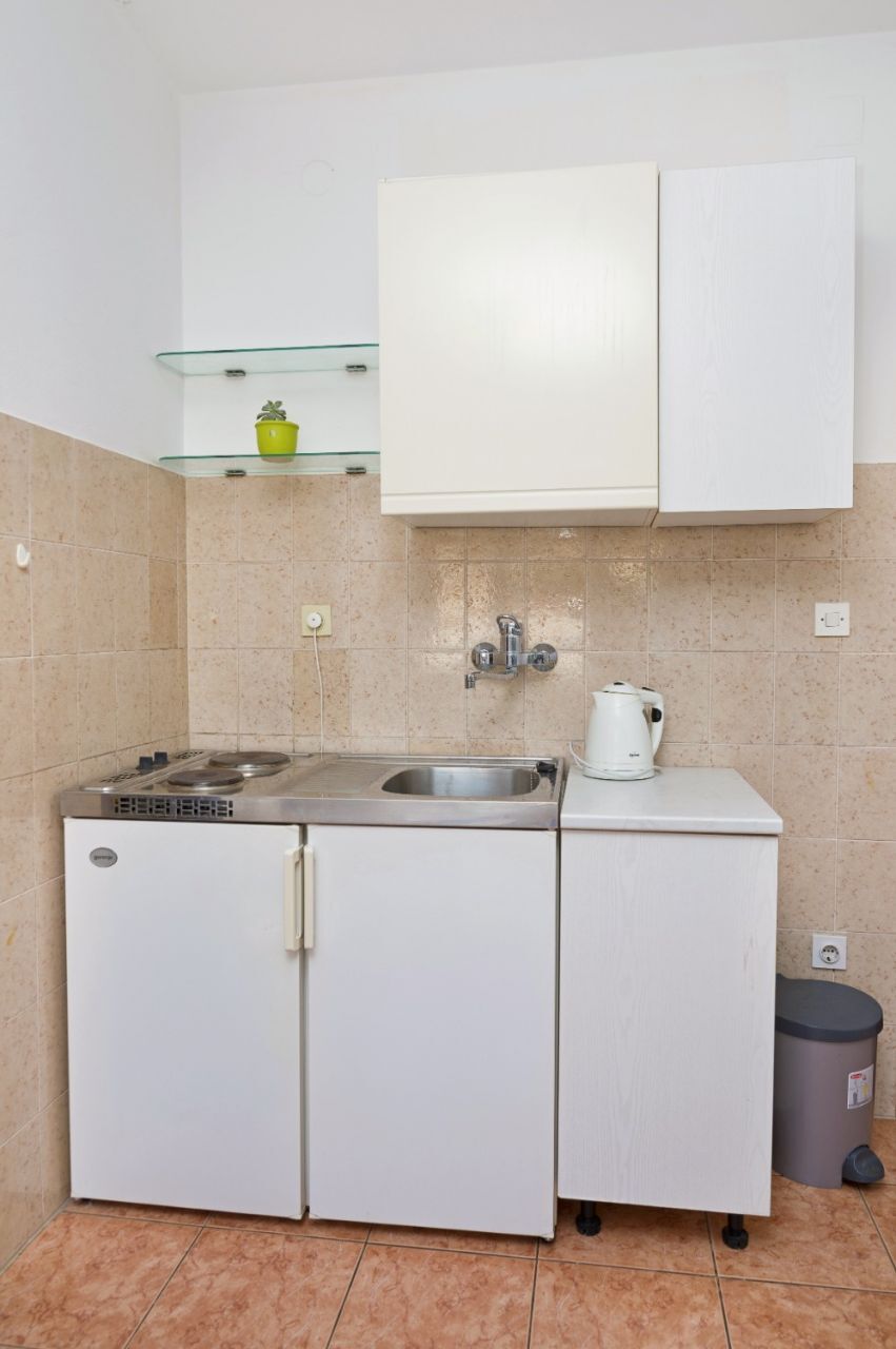 Apartments Ive 102551-A1