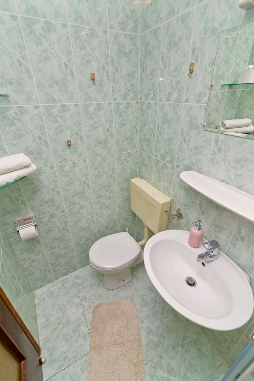 Apartments Ive 102551-A1